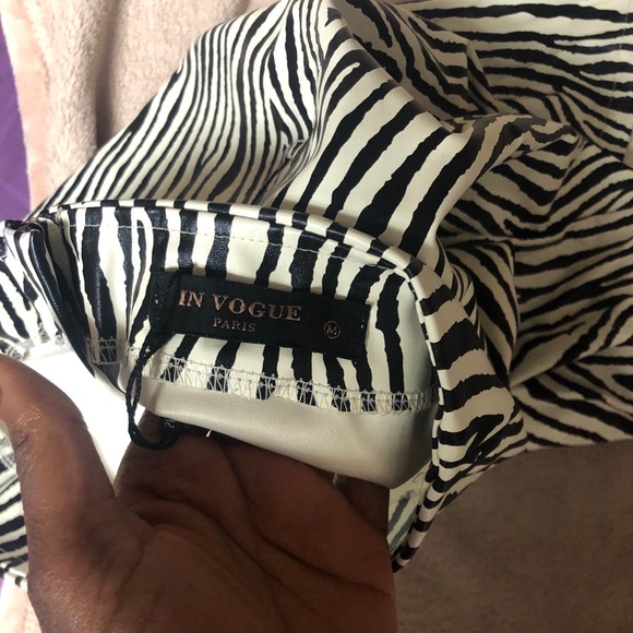 faux leather zebra Skirt - Picture 3 of 3
